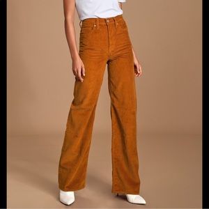 Levi’s wise leg rib cage corduroy pants